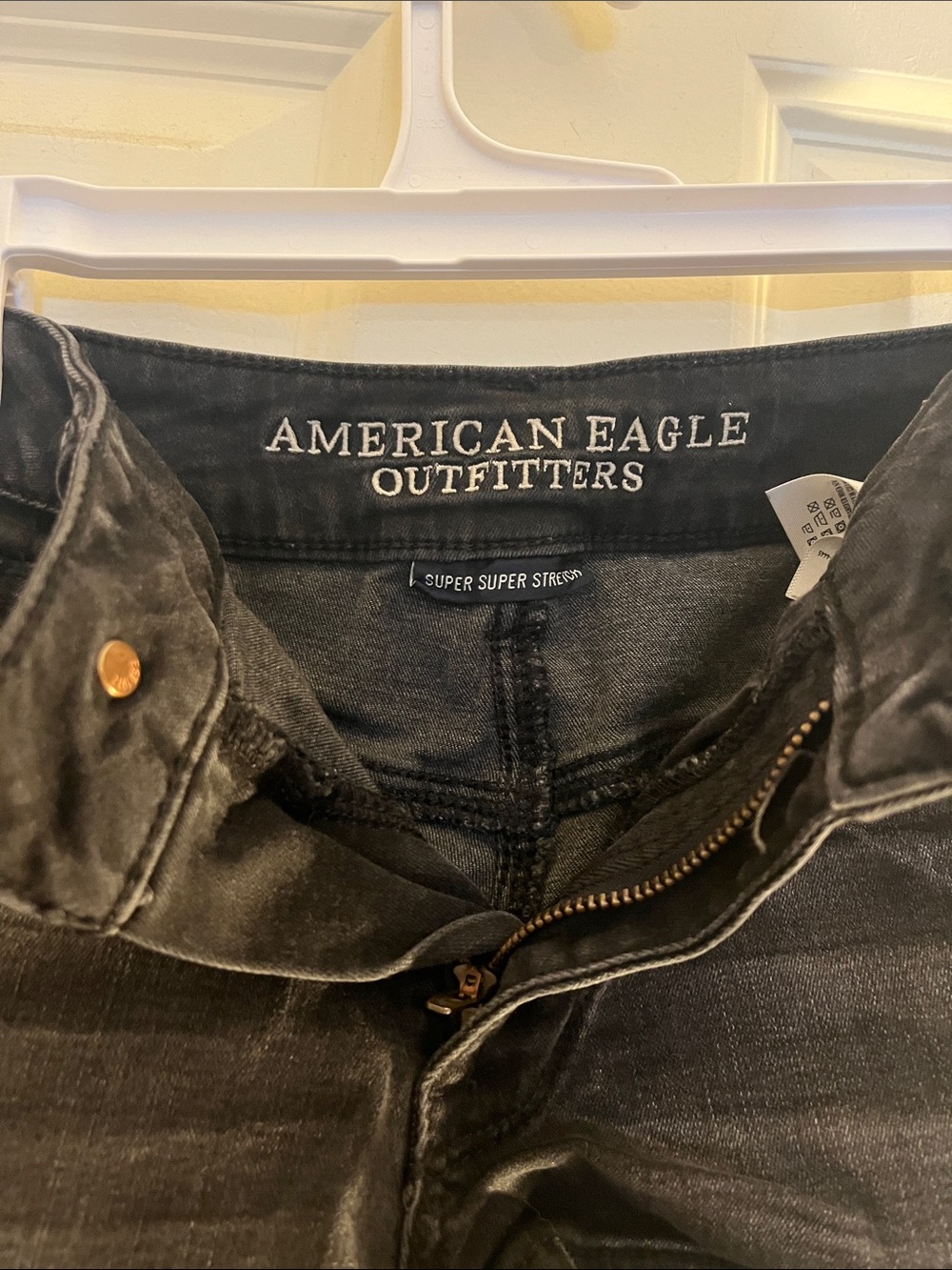 American Eagle Outfitters Black Denim Jean Shorts - Picture 3 of 4